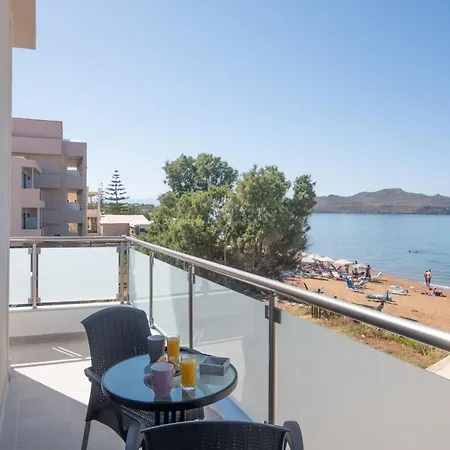 Apartment Queen Mary Beachfront *