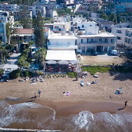 Queen Mary Beachfront Apartment *